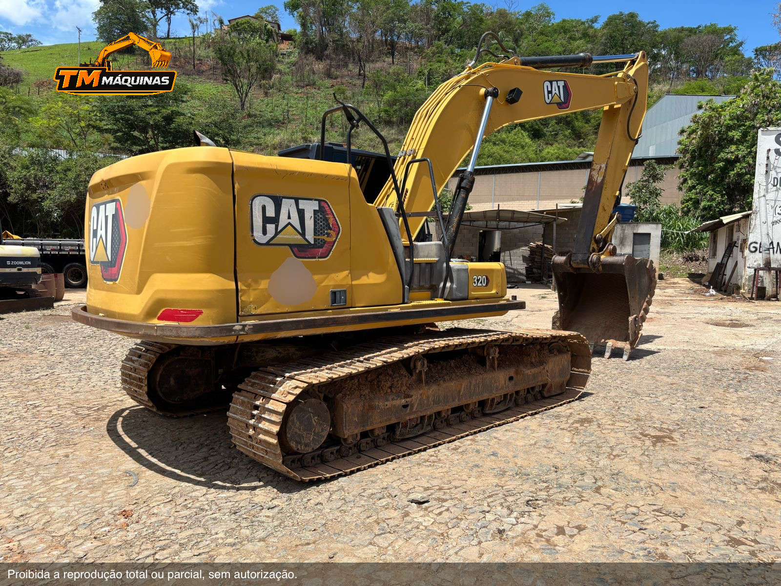 Caterpillar thumbnail 5