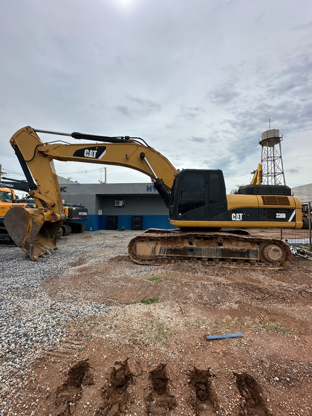 Foto de Caterpillar 336D 2017 - Usada à venda Cuiabá MT | Tião Máquinas